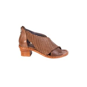 Sandali con tacco da donna in pelle marrone intrecciata con zip posteriore