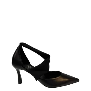 Donna Isabelle Paris