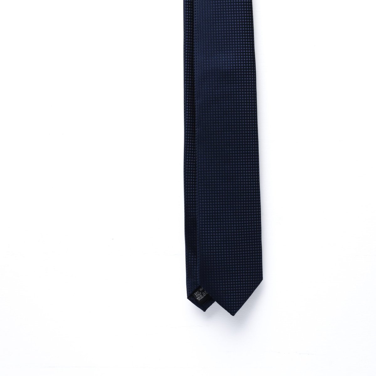 Sartorial Tie with Micro Circles Pattern - immagine 3